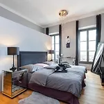 Travel Lodge